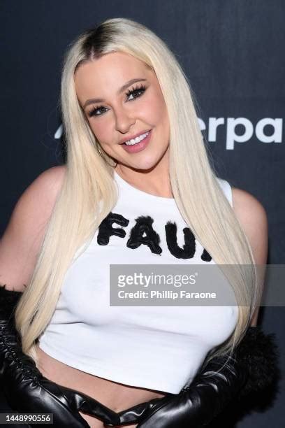 tana mongeau young|1,288 Tana Mongeau Photos Stock Photos & High.